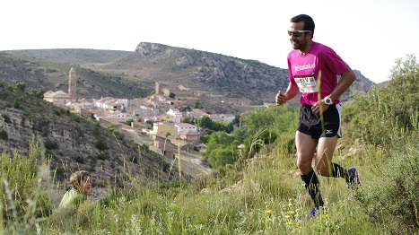 El segundo puesto conseguido en la Torre de las Arcas Trail le permite a Agustín Moreno, corredor del X Tu Salud Running, incrementar su ventaja al frente del Trofeo Maestrail de carreras por montaña.