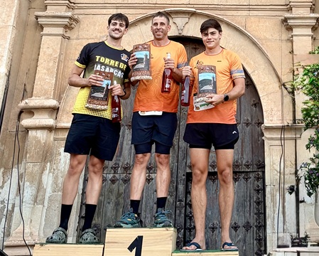 Podio local masculino de la décima edición de la Torre de las Arcas Trail.